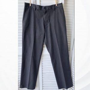🍭EUC Dockers dark grey pinstriped pants Sz 32x30